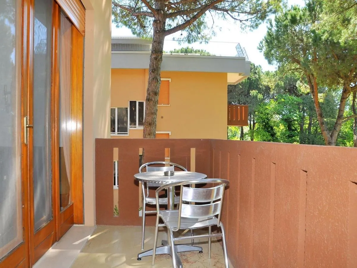 Cozy Flat With Terrace And Lift - Beahost Apartment Bibione Italy
