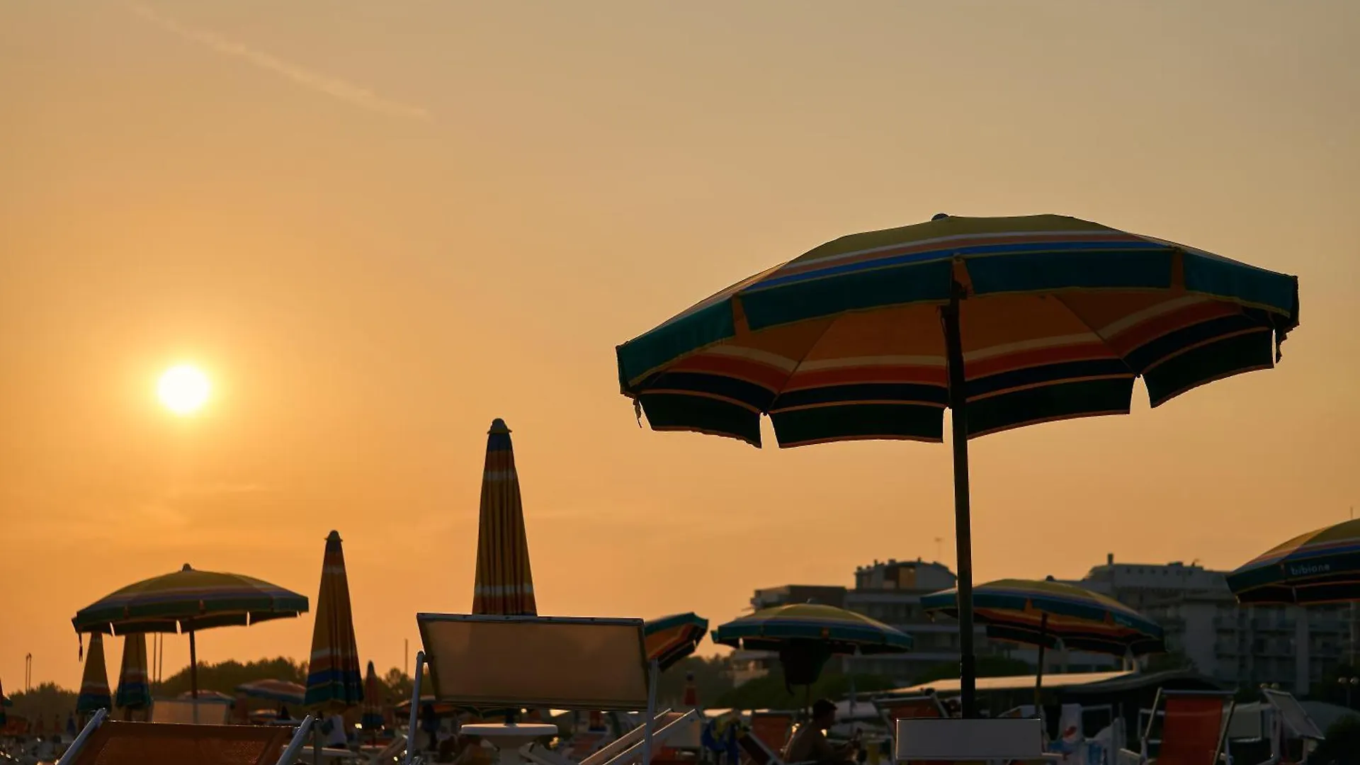 Cozy Flat With Terrace And Lift - Beahost Apartment Bibione