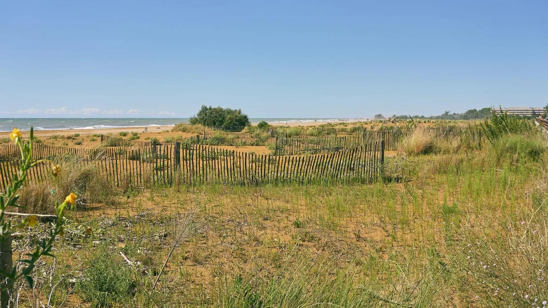 Cozy Flat With Terrace And Lift - Beahost Apartment Bibione